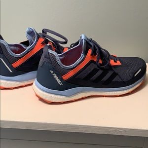 Adidas Terrex 270 trail shoes size 9.5 women's